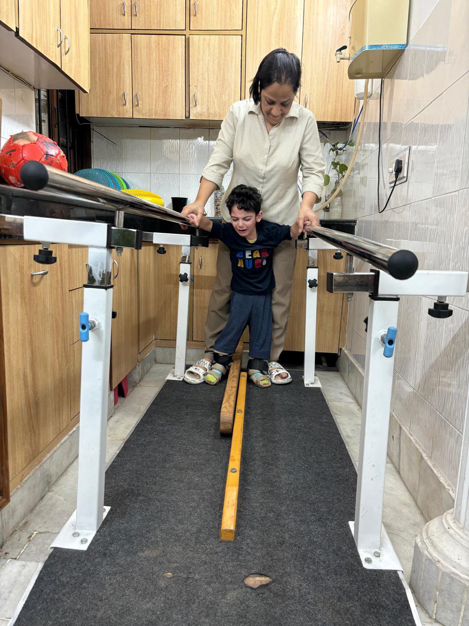 Healing Hands Neuro Physiotherapy Centre Lajpat Nagar-1, New Delhi , Dynamic Movement Intervention (DMI) Therapy in Delhi, Muscle Tone, Segmental Control, and Proper Alignment(MTF-Focused Therapy), Neurodevelopmental Therapy (NDT), Neurological Physiotherapy, Speech Therapy, Toe Walking in Delhi